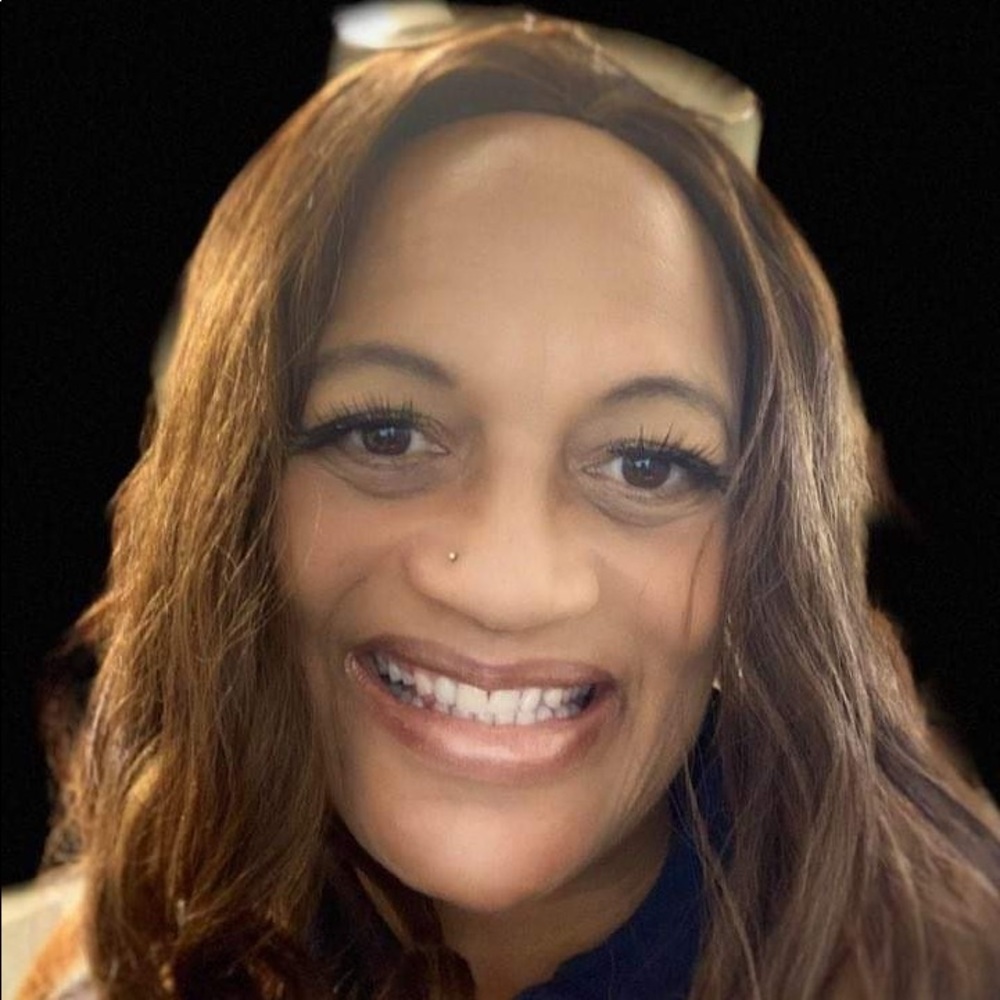 Meet your Posher, Lolette